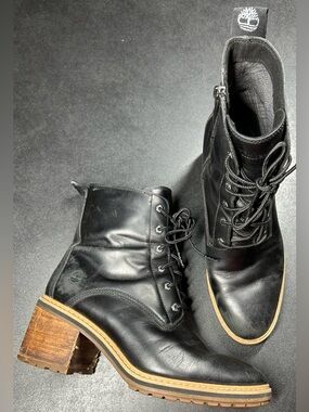 Timberland Size 9.5 Sienna High Lace-Up Waterproof Black Leather Heeled Boots
